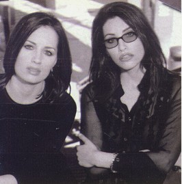 Gina Gershon Page Snoops